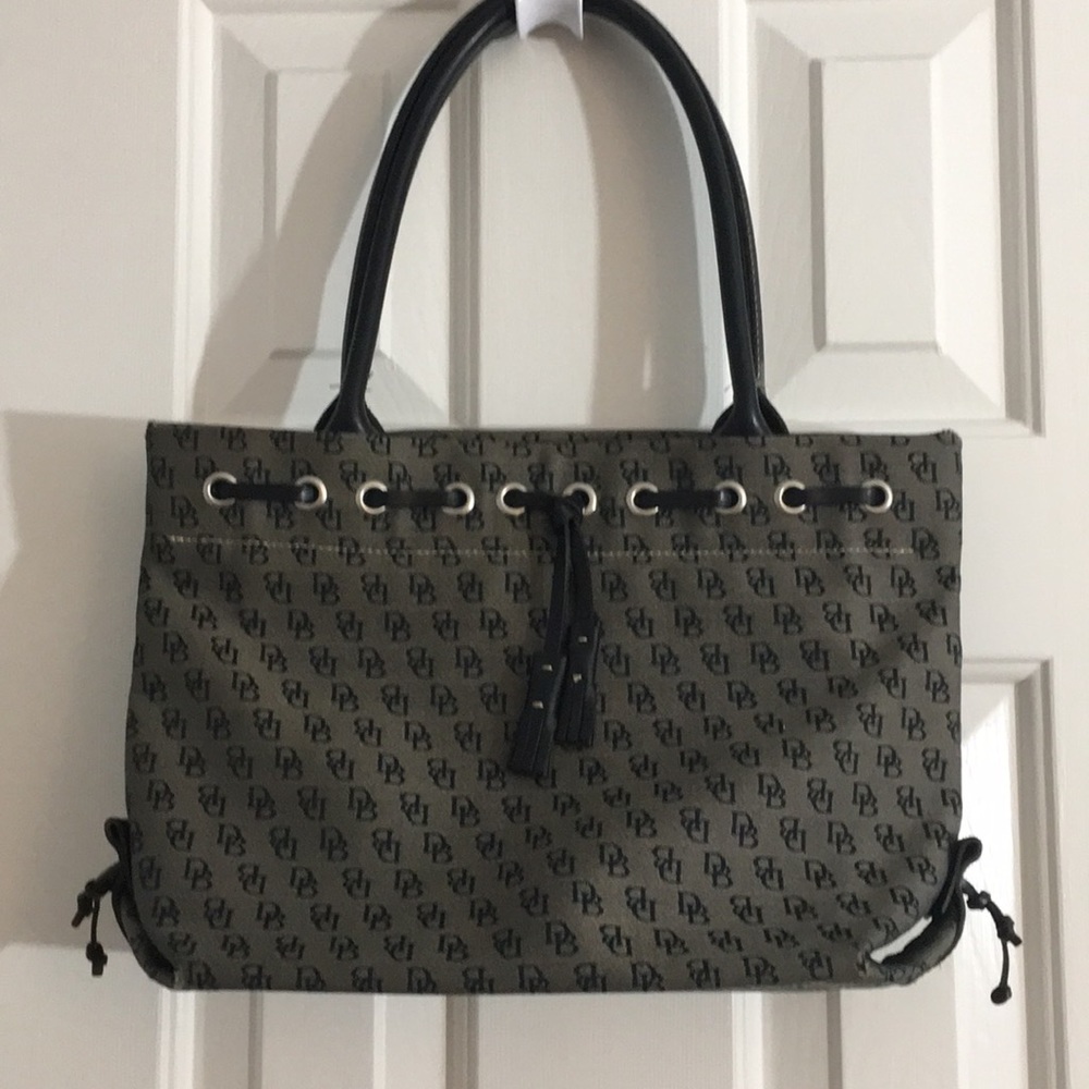 Dooney & Bourke gray bag